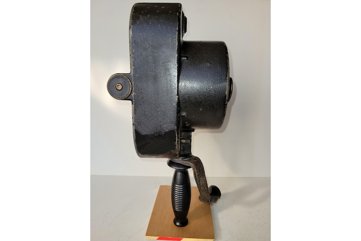 Camera Bell & Howell Eyemo - 1923