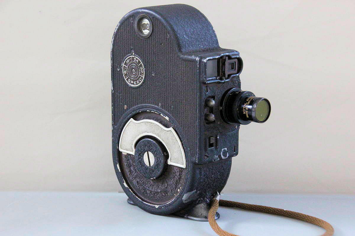 Camera Bell & Howell Filmo Straight Eight - Coté droit