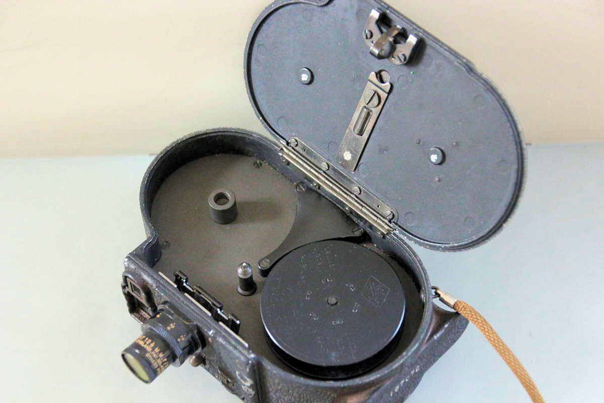 Camera Bell & Howell Filmo Straight Eight - intétieur