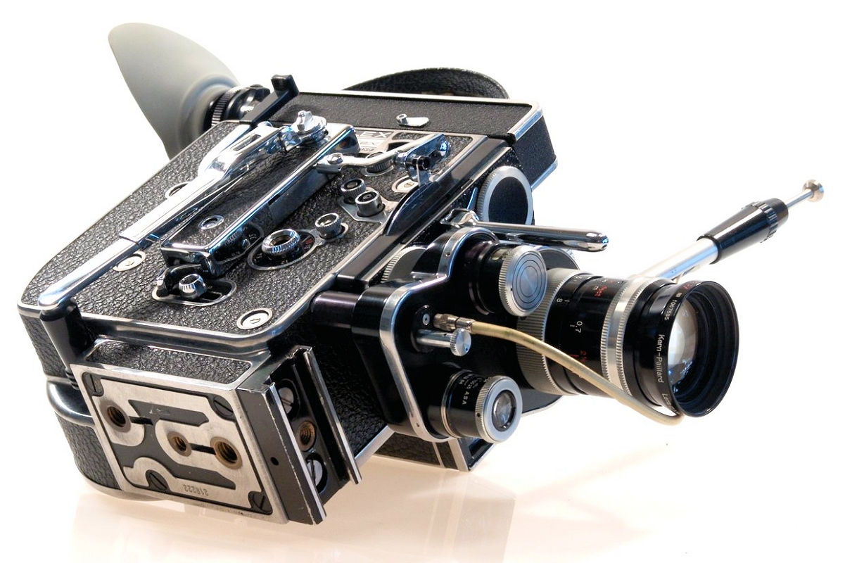 Camera BOLEX H-8  - Dessous