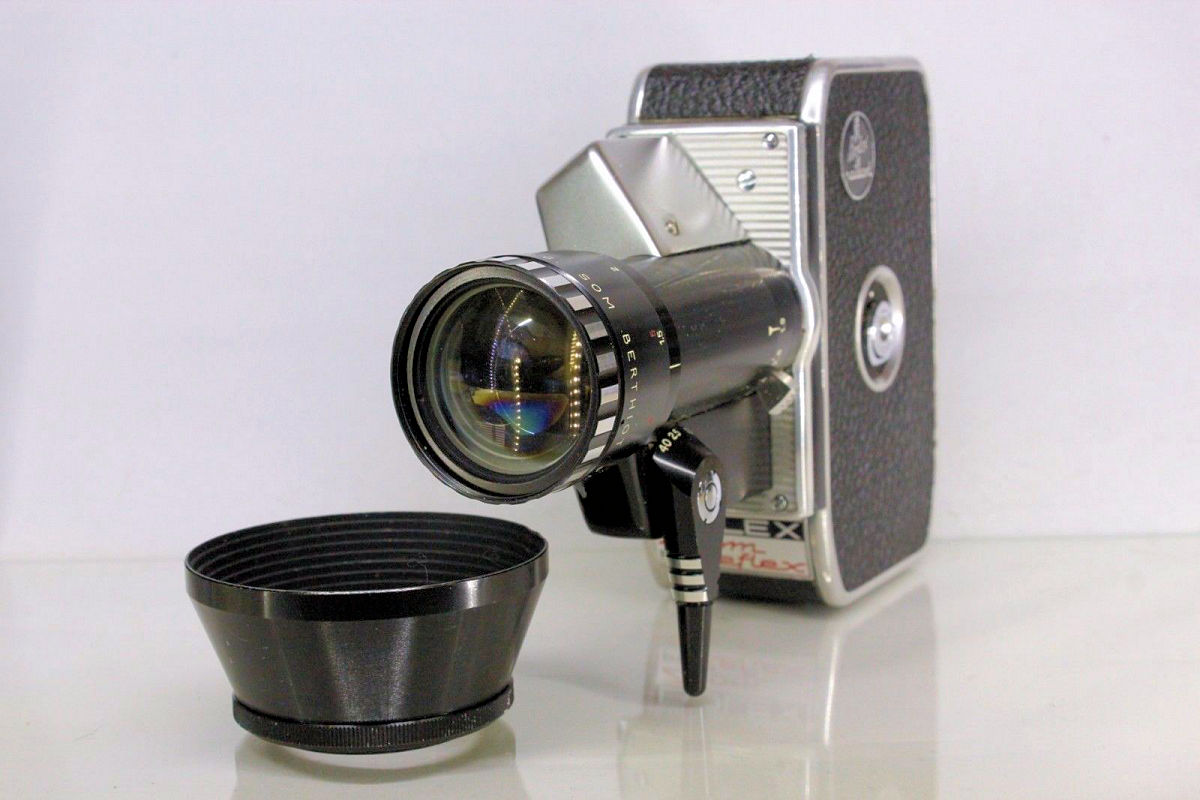 Camera BOLEX Zoom Reflex P1 - vue de face