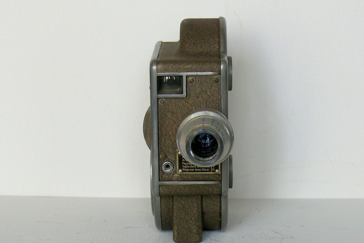 Camera GIC 16 - vue de face