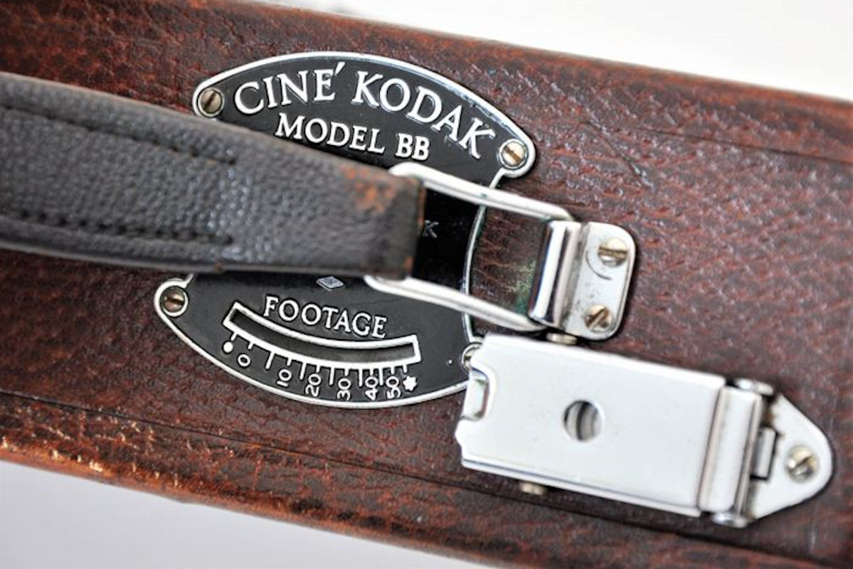 Camera Cine-Kodak Modl BB   DESSUS