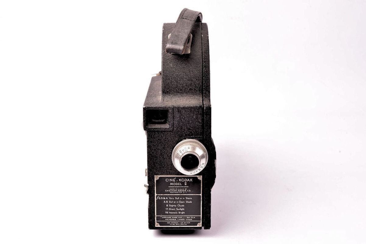 Camera Cine-Kodak Magazine 16 - vue de face