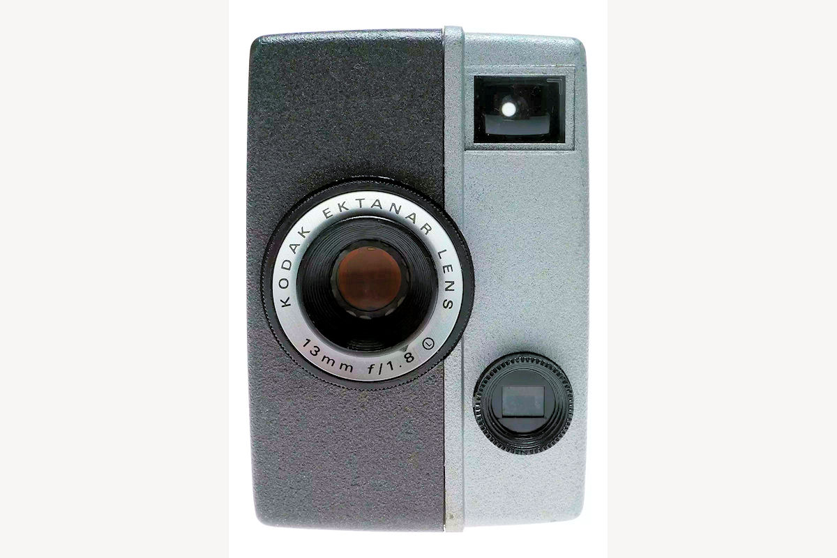 Camera Kodak instamatic M4 - vue de face