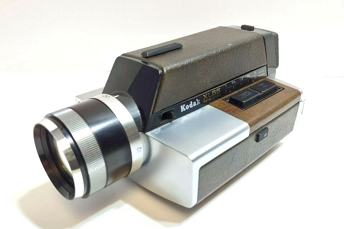 Camera Kodak XL - vue de face 3/4