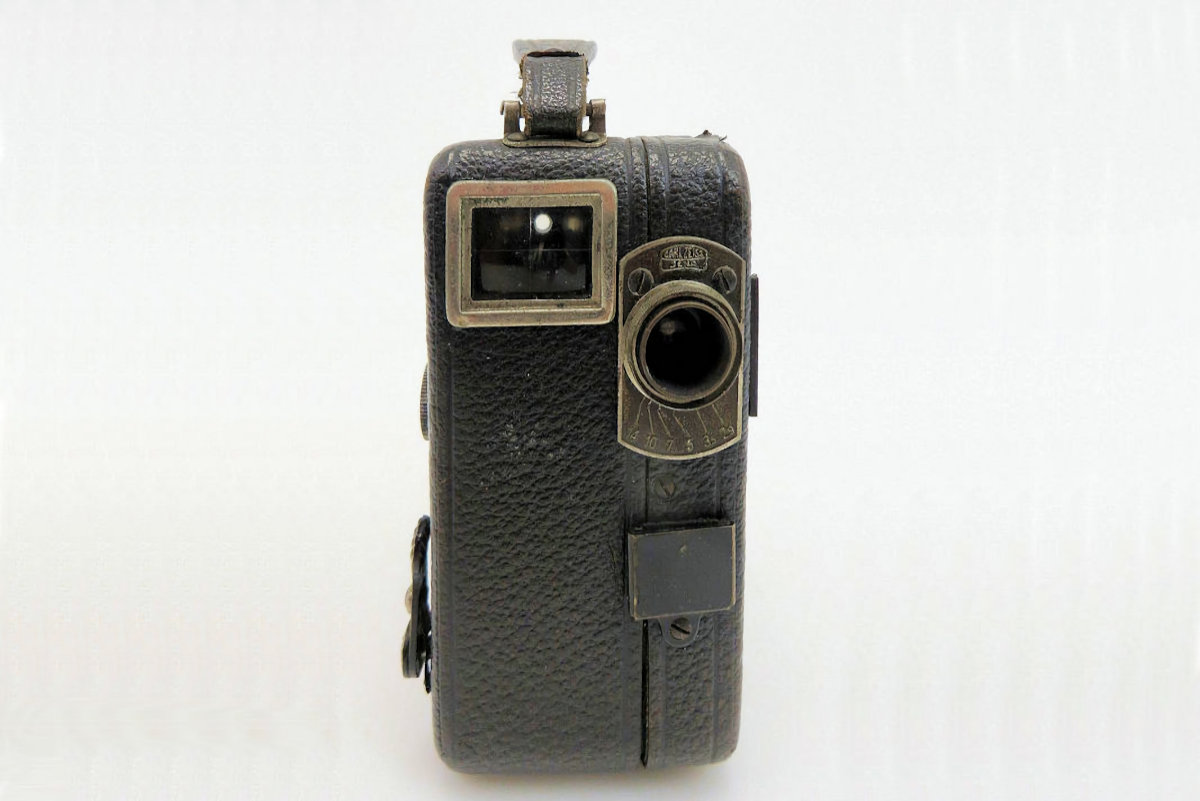 Camera Pathé Motocamera- vue de face